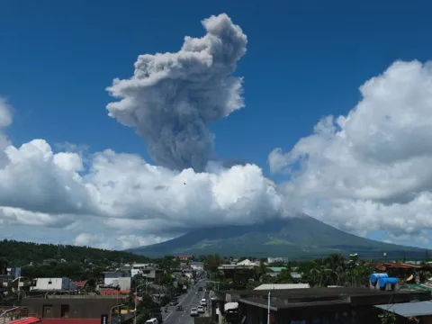 Filipinler'de Mayon Yanardağı patladı: Üçüncü seviye alarm! - fotoğraf 3