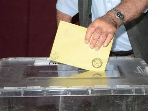 İstanbul'da 2 belediyede başkan vekili seçimi - fotoğraf 4