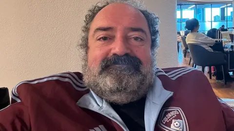 Nevzat Aydın'ı haraçla tehdit eden 'Çirkinler'e operasyon: 4 gözaltı