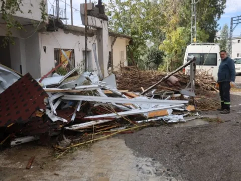 Diyarbakır ve Hatay'da şiddetli yağış: Sokaklar göle döndü, dere taştı sel oluştu - fotoğraf 5