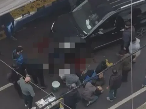 İstanbul'da pazarcılar arasında bıçaklı kavga: 1’i çocuk 6 yaralı - fotoğraf 3