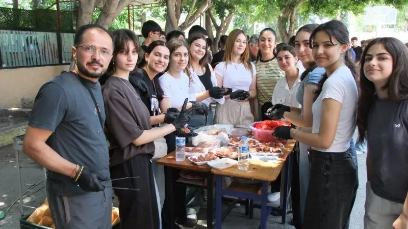 Nuran Yılmaz Anadolu Lisesi’nde Köfte Etkinliği