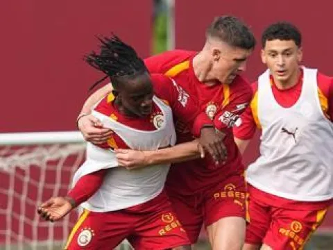 Victor Osimhen: Lille'e sezon için en iyi dileklerimi iletiyorum - fotoğraf 1