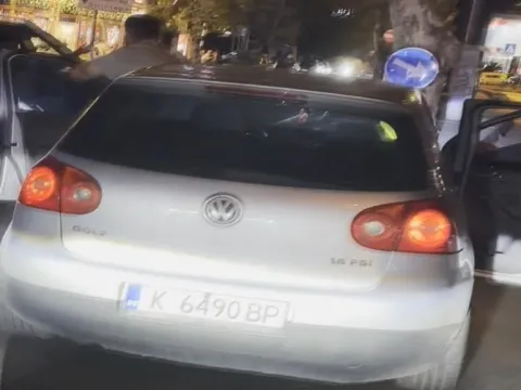 Bulgaristan plakalı araçtan inip dehşet saçmışlardı: Motosikletliye saldıran magandalara ağır fatura - fotoğraf 3