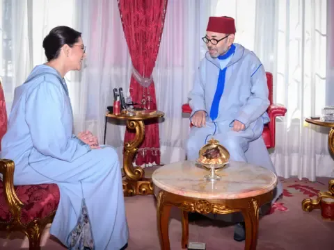 Fatima el-Mansuri: Fas'ın kral, din adamları ve feministler arasında sıkışan ilk kadın başbakanı - fotoğraf 2