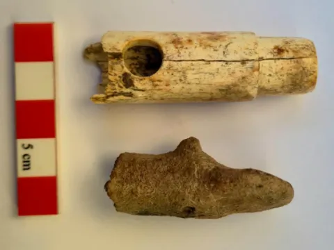 Troya'da 160 yılı aşkın kazı tarihinin ilk müzik aleti bulundu - fotoğraf 1