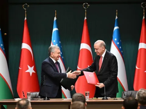 Erdoğan, Mirziyoyev ile görüştü: Türkiye ile Özbekistan arasında 5 anlaşma imzalandı - fotoğraf 1