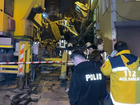 İstanbul'da 5 katlı bina çöktü - fotoğraf 4