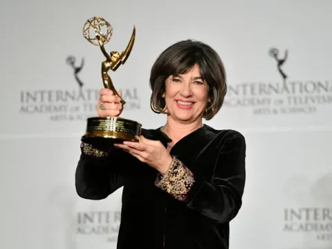Bir devir sona eriyor, Christiane Amanpour CNN'den ayrılıyor. "Uykusuz geceler geçirdim" - fotoğraf 1