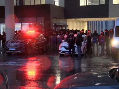 Bakırköy Belediyesi'ne ihale ve ruhsat operasyonu: 5 başkan yardımcısı dahil 62 gözaltı - fotoğraf 4