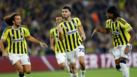 Oğuz Aydın Fenerbahçe tarihine geçti! Attığı şık golle rekor kırdı