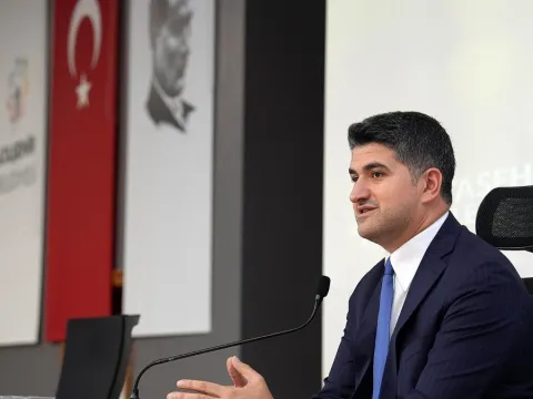 Ataşehir'de kritik seçime iki gün kala CHP'li meclis üyesi istifa etti - fotoğraf 1