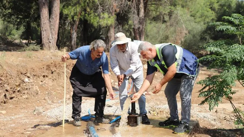 ÖNTÜRK: SUSUZ TEK MAHALLE BIRAKMAYACAĞIZ