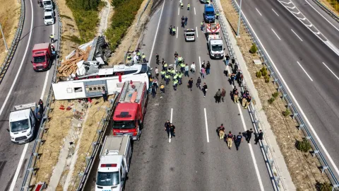 Otobüs kazalarını önlemek için dron ve kamera destekli denetim önerisi