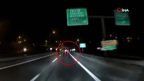 Otobüs şoförleri kazaya davetiye çıkardı. Yine geri manevra ve seyir halinde sürücü değişimi