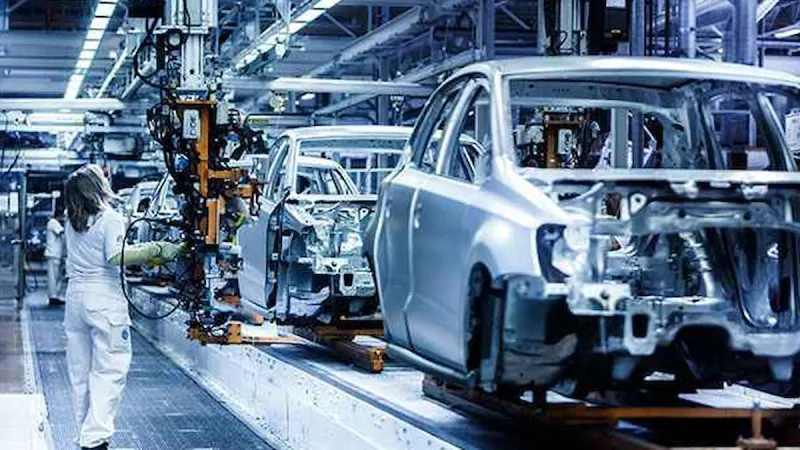 Otomotiv devi 4 fabrikasında üretimi durdurma kararı aldı