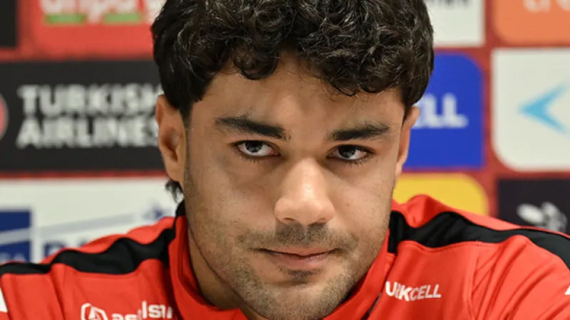 Ozan Kabak: 'Düştüğümüz yerden de birlik olarak çıkacağız!'