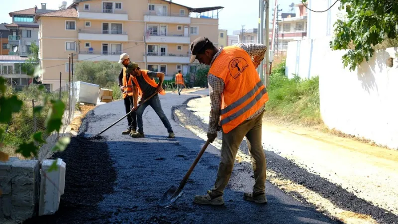ÖZGÜN: DEFNE’DE ASFALT ÇALIŞMALARI DURMAYACAK