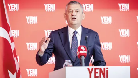 Özgür Özel: ‘Fon yasası’ AYM’ye gidecek