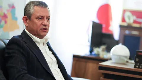 Özgür Özel'den İmamoğlu hakkında açılan yeni soruşturmaya tepki: Kendi kusurlarını örtmeye çalışıyorlar