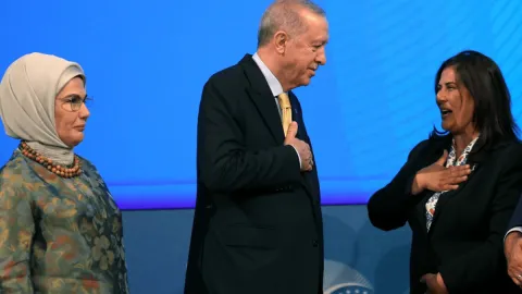 Özlem Çerçioğlu AKP'ye zarar yazdı