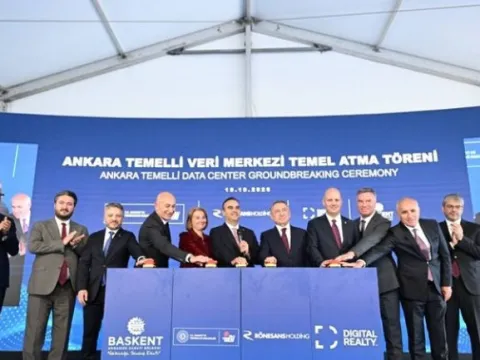 Ankara Temelli’ye 4,1 milyar dolarlık veri merkezi... Bakan Kacır: 2012’den bu yana 42 milyar liralık veri merkezi yatırımının önünü açtık - fotoğraf 5