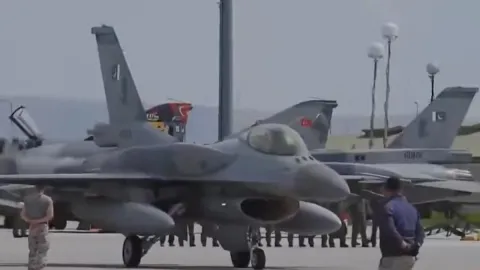 Pakistan savaşta, Türkiye girer mi korkusu başladı