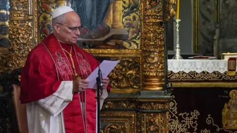 Papa 14. Leo pazar duasında ameliyat olacak