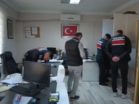 Yahşihan Belediyesi yolsuzluk soruşturmasında "kasa" iddiaları: 9 kişi yakalandı, tapulara el koyuldu - fotoğraf 3