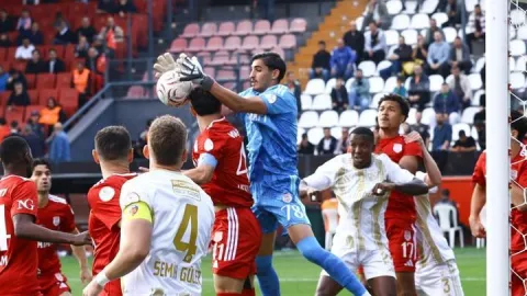 Pendikspor - Kayserispor maçında puanlar paylaşıldı