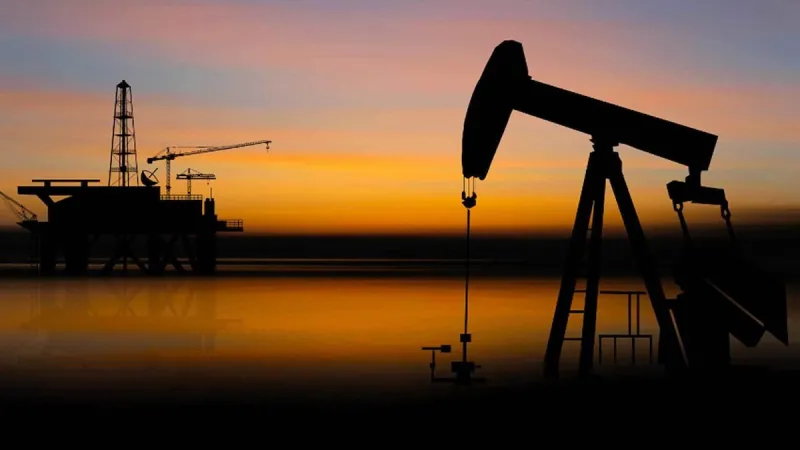 Petrolün ateşi sönmüyor