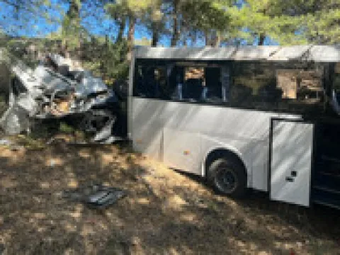 Çanakkale'de el freni çekilmeyen otomobil denize düştü - fotoğraf 5