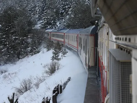 Kars'a giden trenin fiyatları açıklandı: Duyan kulaklarına inanamadı - fotoğraf 3