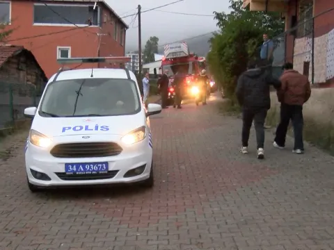 13 yaşındaki çocuk ve annesi çamura saplandı: Ekipler seferber oldu - fotoğraf 4