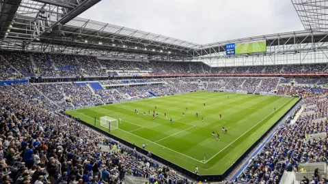 Premier Lig'in köklü takımı satışa çıkarılıyor: 2 yıl önce 400 milyon sterline satın alınmıştı