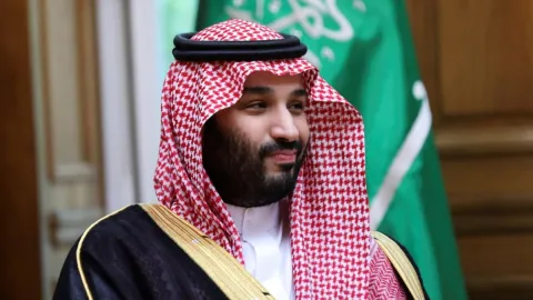 Prens bin Selman'a evinde rahat yok: Füzeyle vurulmamak için her gün saray değiştiriyor