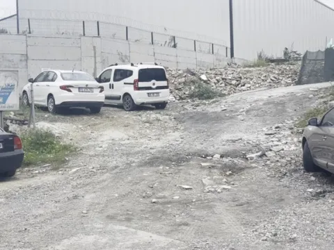 17'nci kattan boş araziye uzanan hesaplaşma: Rezidans saldırganı otomobilde ölü bulundu - fotoğraf 4