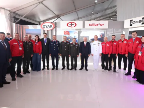 Milli Savunma Bakanı Güler ve TSK komuta kademesi TEKNOFEST Güneydoğu'yu ziyaret etti - fotoğraf 1