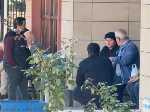 İstanbul’daki cinayette acılı akrabadan şoke eden iddia: Öldürüp fotoğrafını çekiyorlar - fotoğraf 3