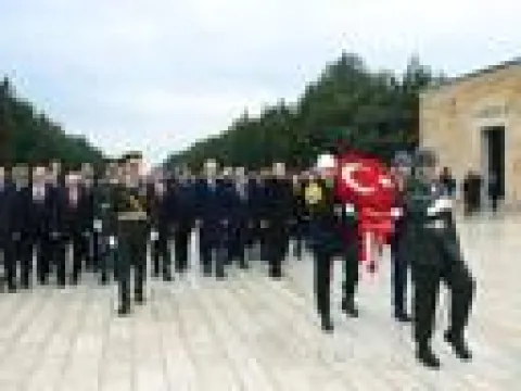 Kapadokya'da peribacasının çökme anı kameraya böyle yansıdı - fotoğraf 1