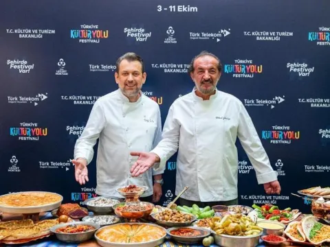Gastroantep Kültür Yolu Festivali’ne lezzet çıkarması: Baklava, kebap, beyran, katmer... - fotoğraf 2
