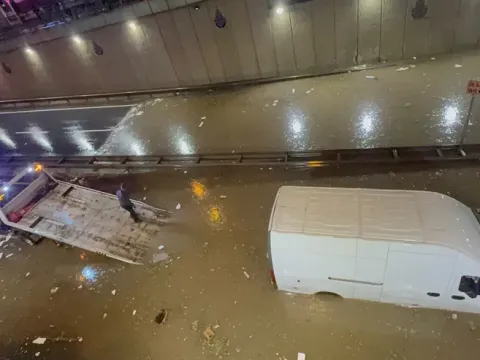 Sel sonrası İstanbul'un şebeke suyuna kanalizasyon suyu mu karıştı? İSKİ'den açıklama - fotoğraf 1
