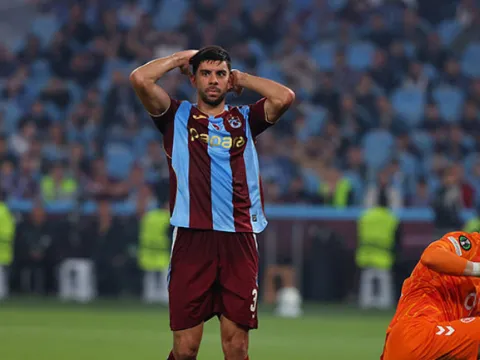 Trabzonspor-Hearts maçı sonrası Ozan Tufan, Cenk Özkacar ve Batista Mendy konuştu: Çok iyi arkadaşlarımız var - fotoğraf 4