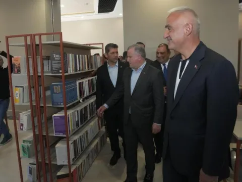 Bakan Ersoy baba ocağında iki yeni eserin açılışını yaptı - fotoğraf 3