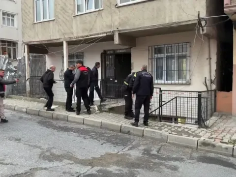 İstanbul’da facianın eşiğinden dönüldü: Sesi duyan kendini sokağa attı - fotoğraf 3