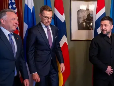 Zelenskiy ile görüşen ABD özel temsilcisi Witkoff, Rusya'da Putin ile biraraya gelecek - fotoğraf 6
