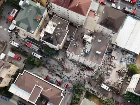 Maltepe'de çöken binanın üst 2 katı kaçak çıktı! Kolonlar mı kesildi? - fotoğraf 3