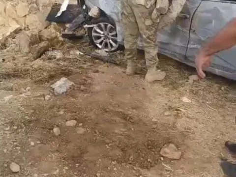 Otomobil su kanalına uçtu: 4’ü çocuk, 6 ölü - fotoğraf 1