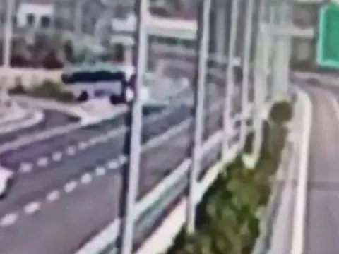 Manisa'da 11 kişinin öldüğü kazada 2 sürücü tutuklandı! - fotoğraf 1