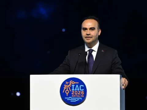 Bakan Kacır: 'Daha adil bir dünya mümkün' ideali uzay vizyonumuzun da pusulasıdır - fotoğraf 2